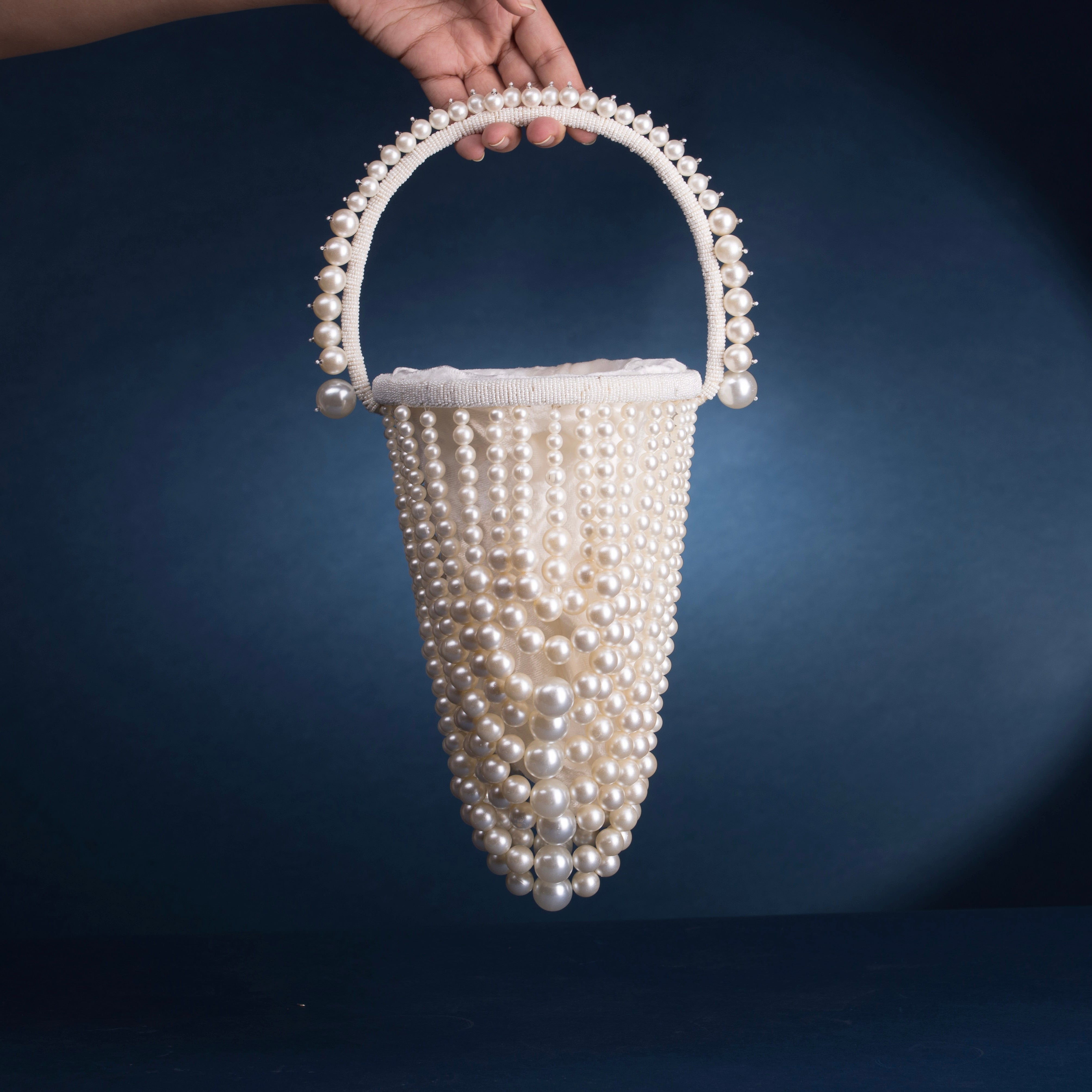 Lumina Pearls Chandelier Bag