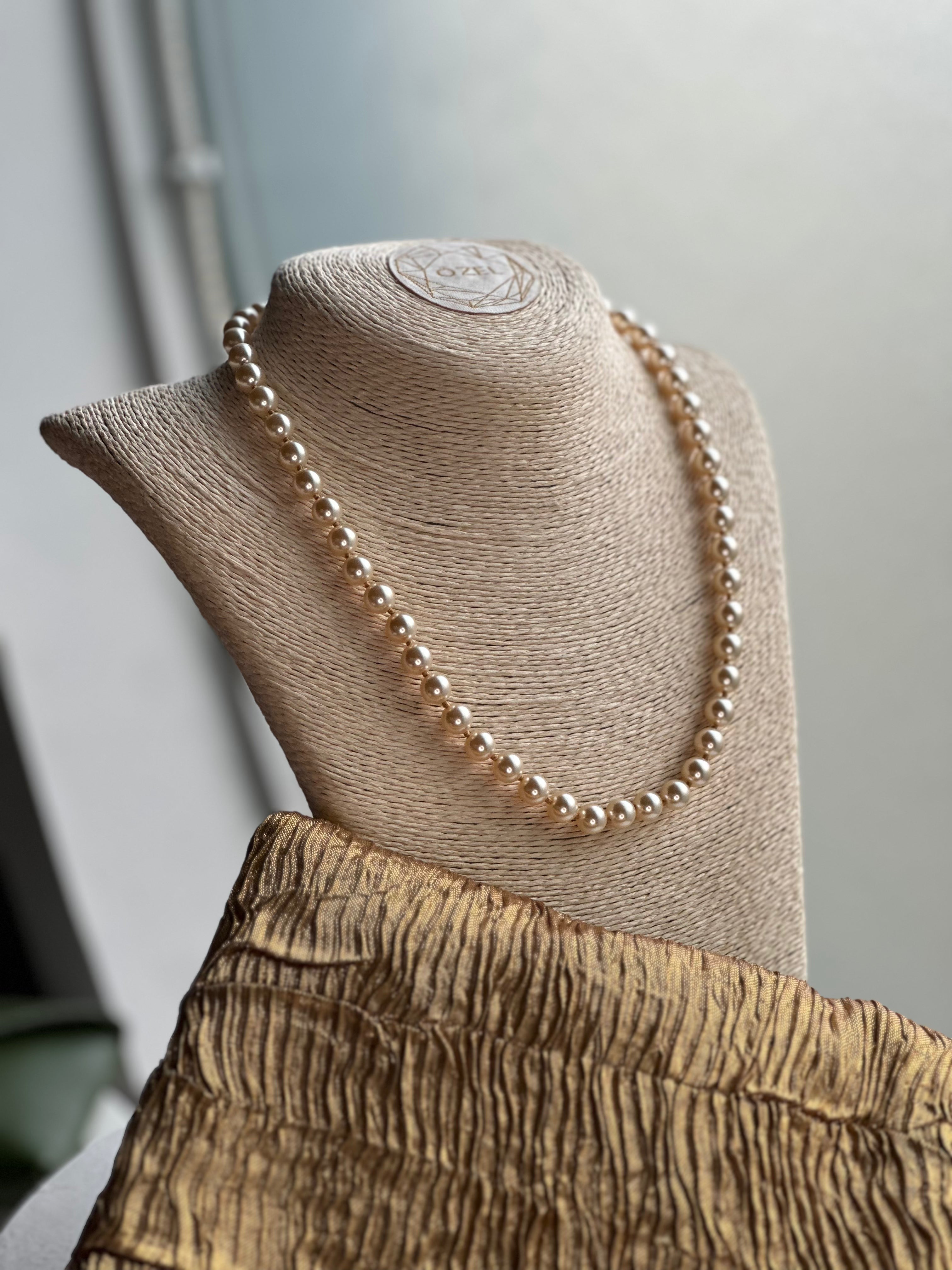 Pearl string necklace