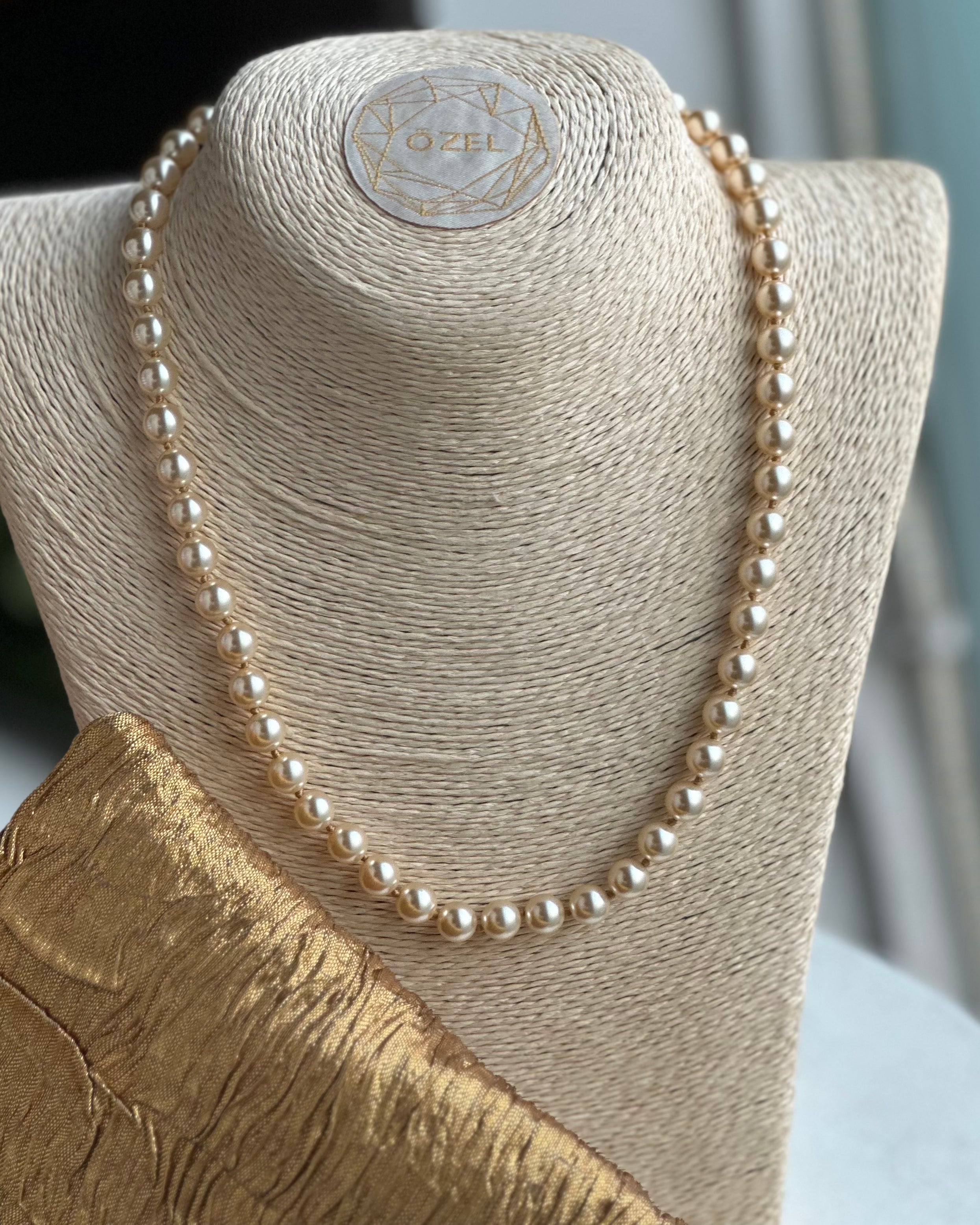 Pearl string necklace